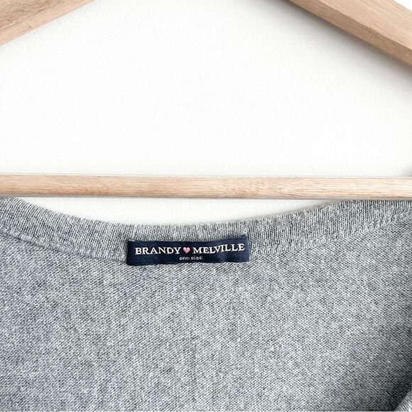 Brandy Melville Sweater V-Neck Gray Wool Blend Women's One Size Lightweight - Picture 4 of 7